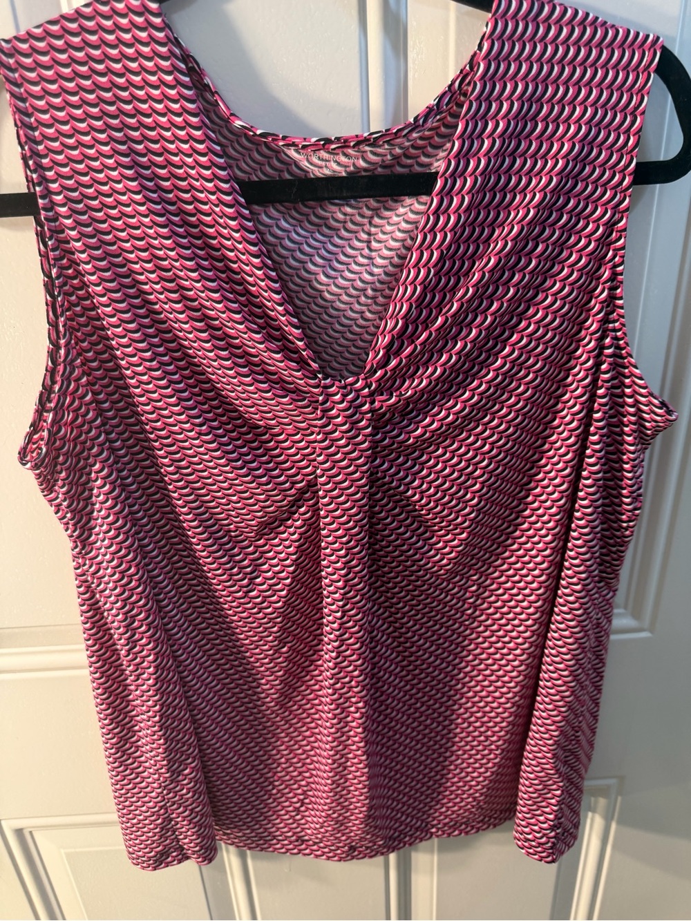 Worthington Pink Patterned V-Neck Sleeveless Camisole